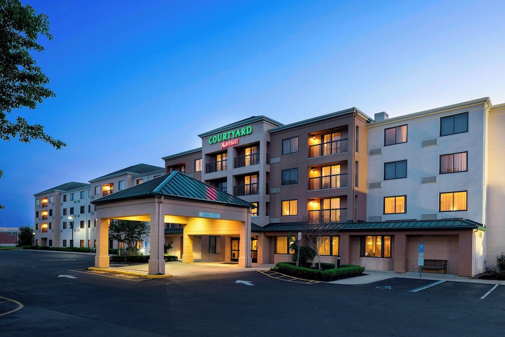 Courtyard by Marriott Cranbury South Brunswick - photo 44