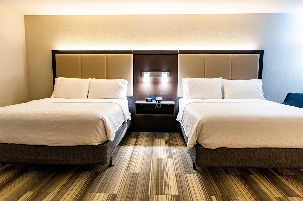 Holiday Inn Express Columbus Dublin by IHG - photo 17
