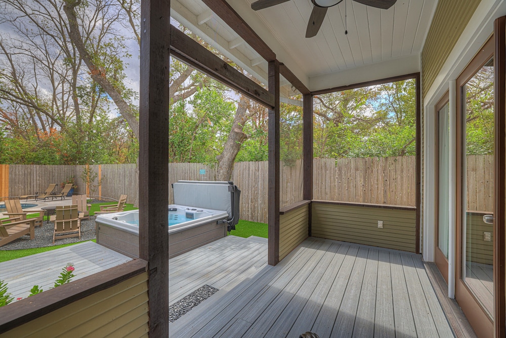 Heart of Fredericksburg With Pool Hot tub&grill - photo 29