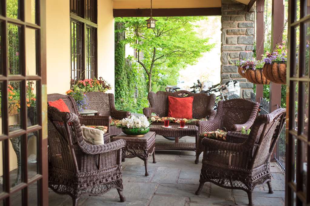 The Settlers Inn - photo 3