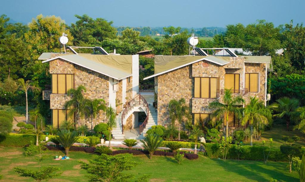 Bento The Roar Resort. in Ramnagar, India