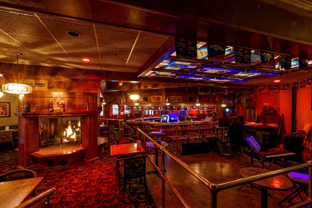 Grand Vista Hotel - photo 25