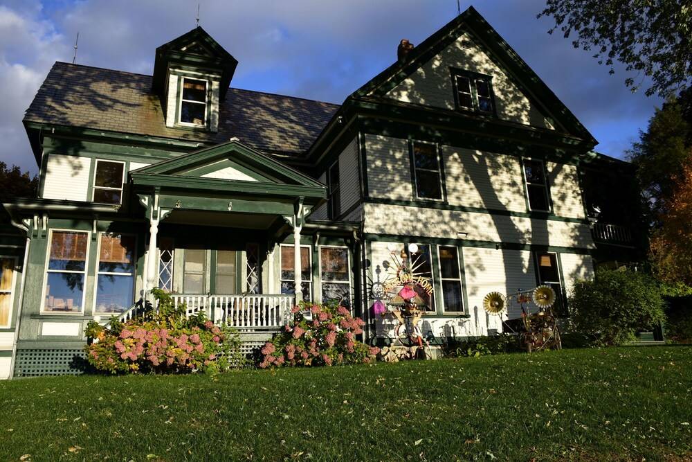 Mt. Philo Inn - photo 108