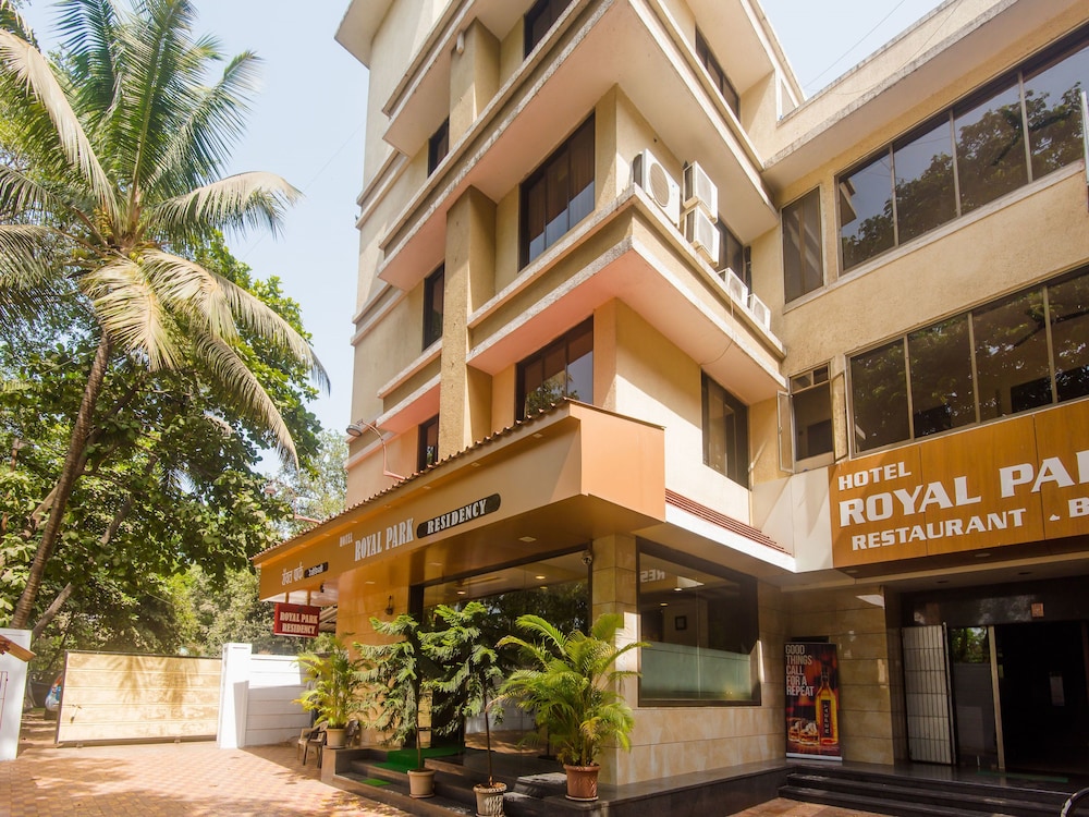 OYO 14376 Royal Park Residency in Navi Mumbai, India