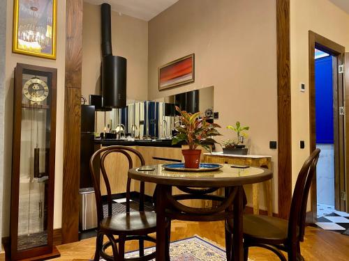 Luxury Studio @ Axis Towers in Heart of Tbilisi