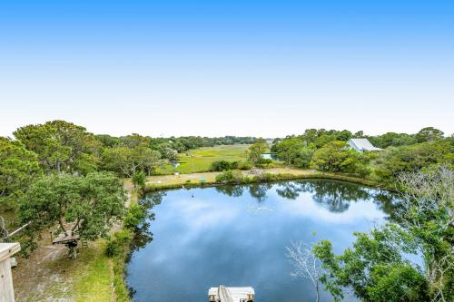 Lake Folly — 4-Star Luxury Hotel in Folly Beach, United States