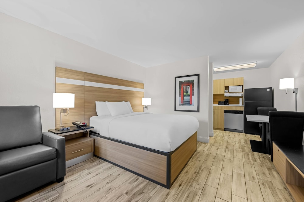Mainstay Suites Knoxville Cedar Bluff — Knoxville