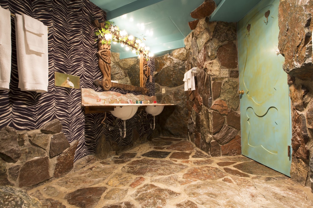 Madonna Inn - photo 231