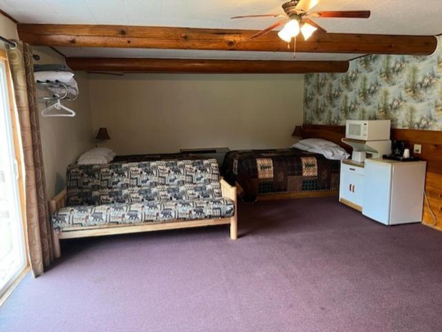 Springcreek Inn - photo 16