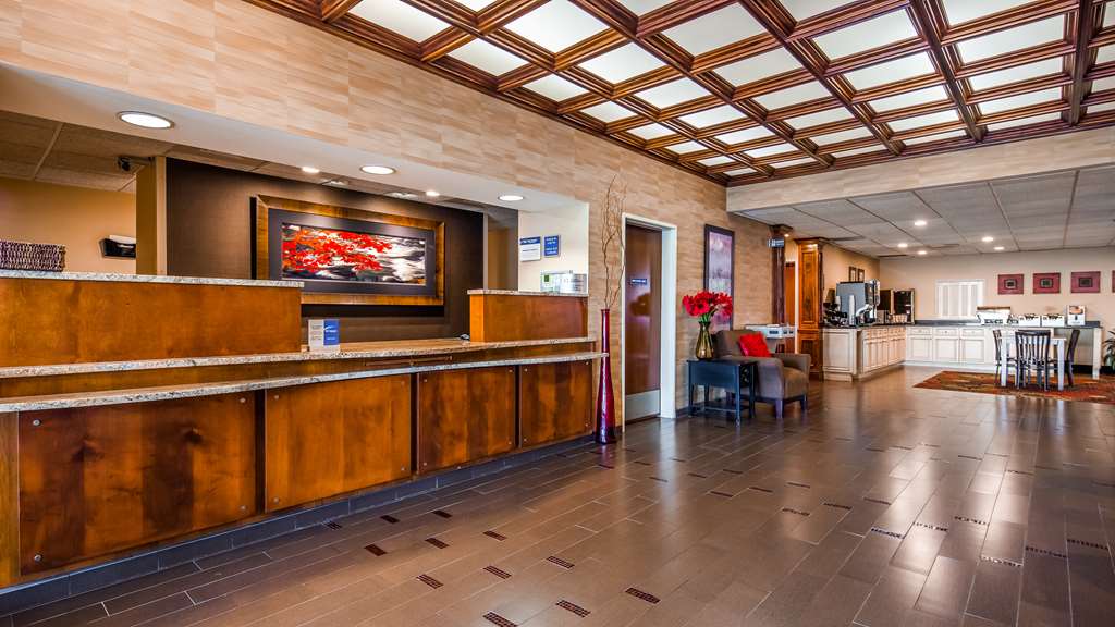 Best Western Plus Brandywine Inn & Suites - photo 2