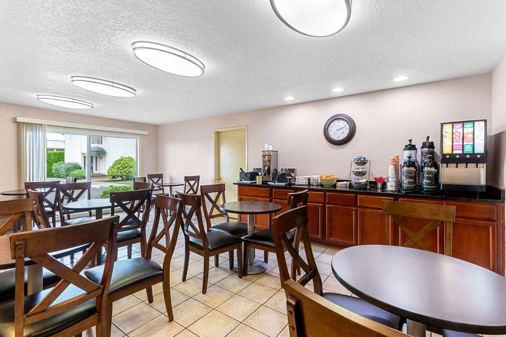 Quality Inn & Suites Vancouver Hazel Dell - photo 29