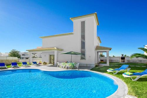 Casa Ferrero — 4-Star Luxury Hotel in Guia, Portugal