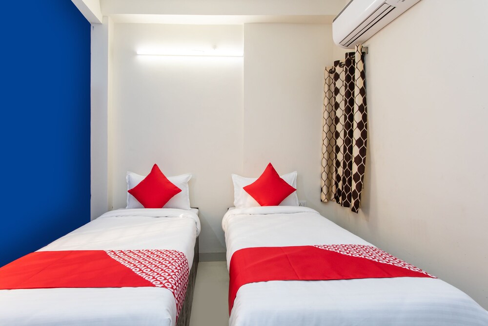 Shree Devina Palace By OYO - carbon neutral hotel in Indore