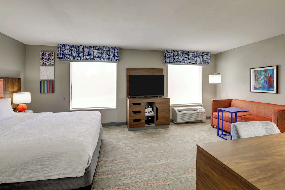 Hampton Inn & Suites St. Louis Edwardsville - photo 42