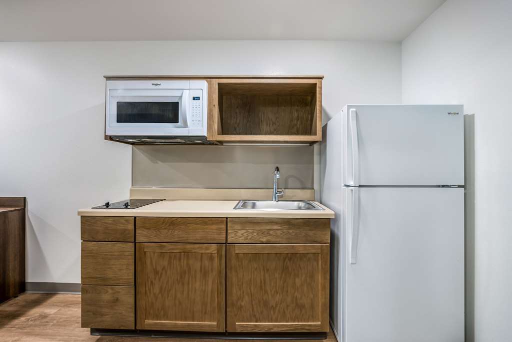WoodSpring Suites Elgin Chicago - photo 23