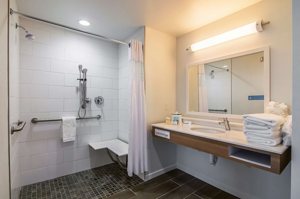 Hampton Inn & Suites Dallas Richardson - photo 22