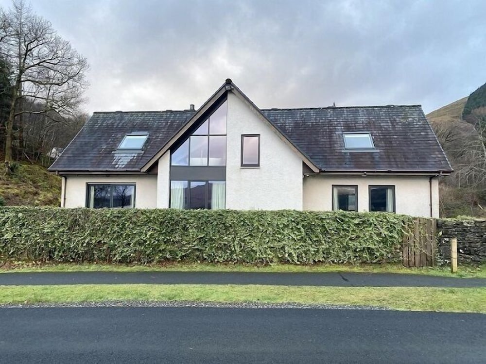 The Beach House Loch Lomond — 4-Star Luxury Hotel in London, United Kingdom