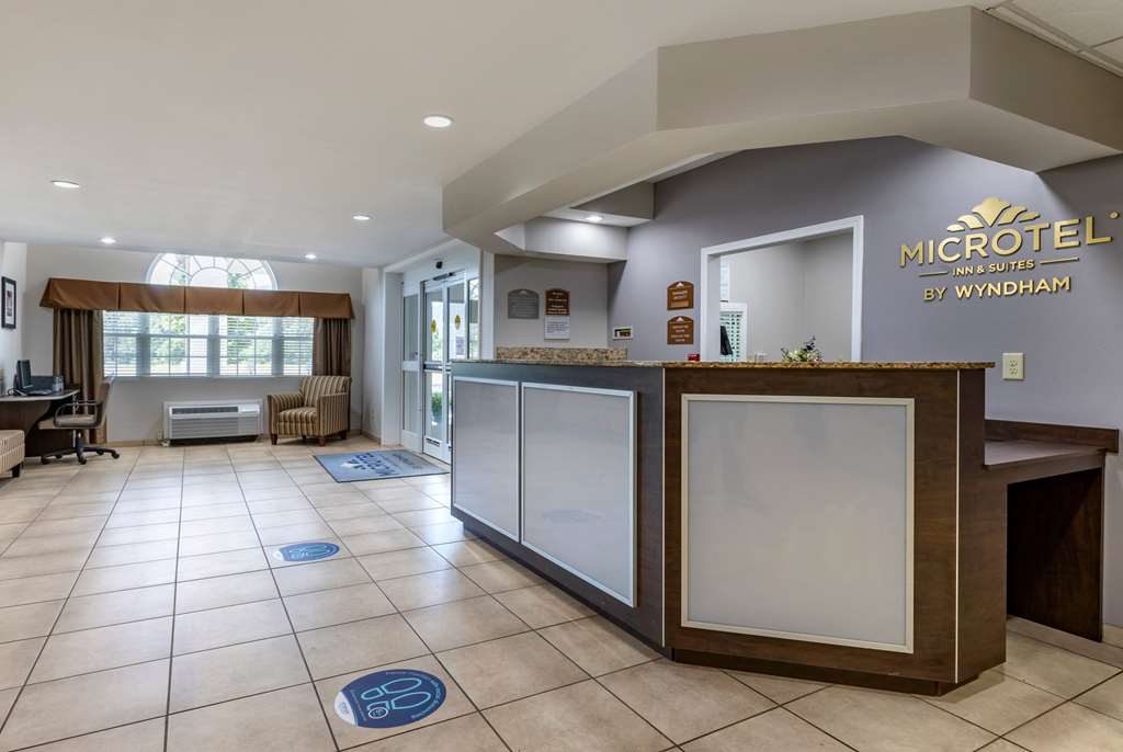 Microtel Inn & Suites By Wyndham Sylva Dillsboro Area - photo 8