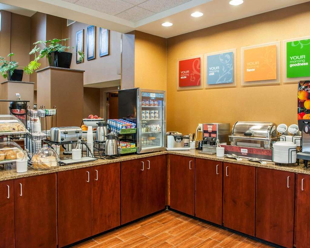 Comfort Inn Bloomington near University - photo 27