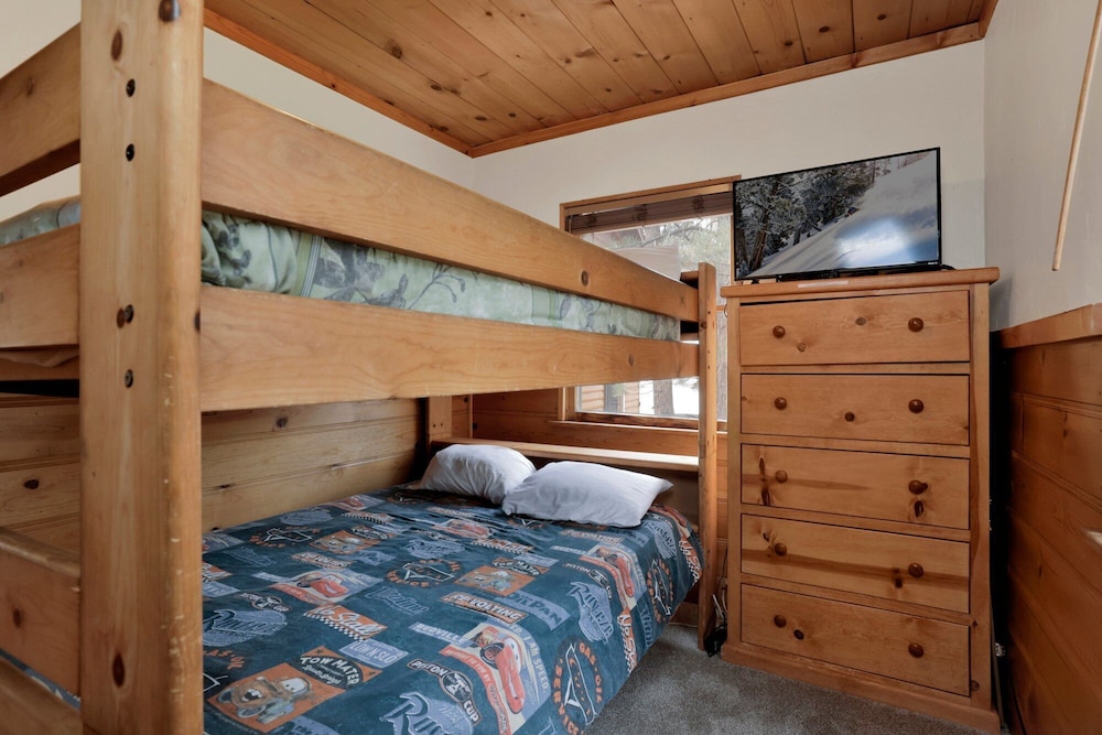 Little Bear #1079 - last minute hotel in Big Bear Lake