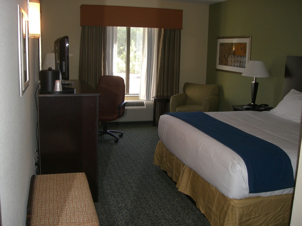 Holiday Inn Express & Suites Covington by IHG - photo 9