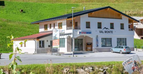 Val Monte - carbon neutral hotel in Kappl