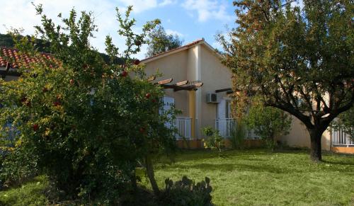 Lighthouse Studios - last minute hotel in Kefalonia