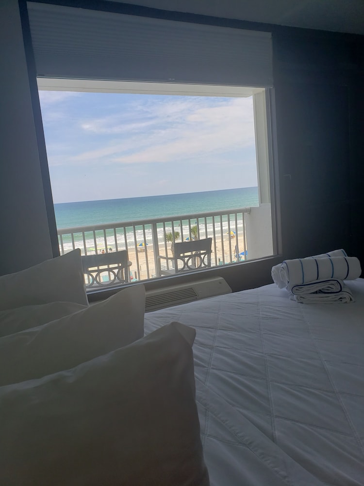 The Maverick Resort - photo 6