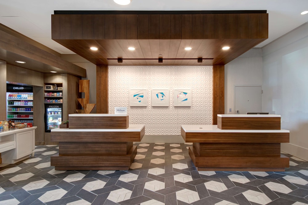 Hilton Garden Inn Terre Haute - photo 11