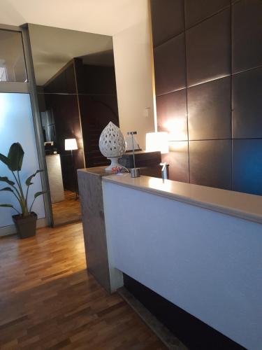 Jubilee Hotel&Lunch — hotel in Corato