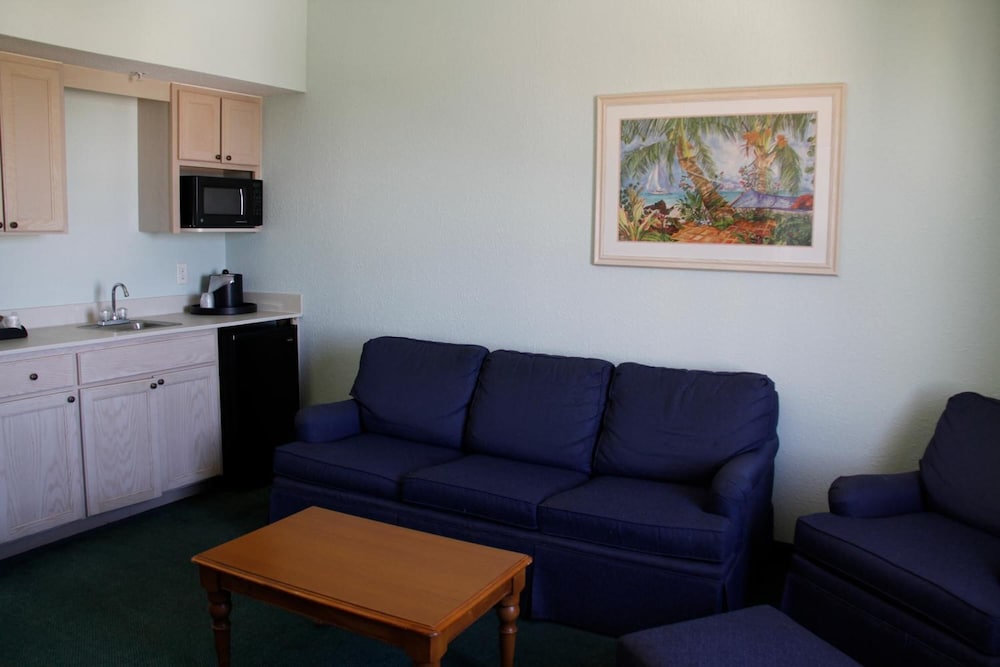 Cocoa Beach Suites - photo 26