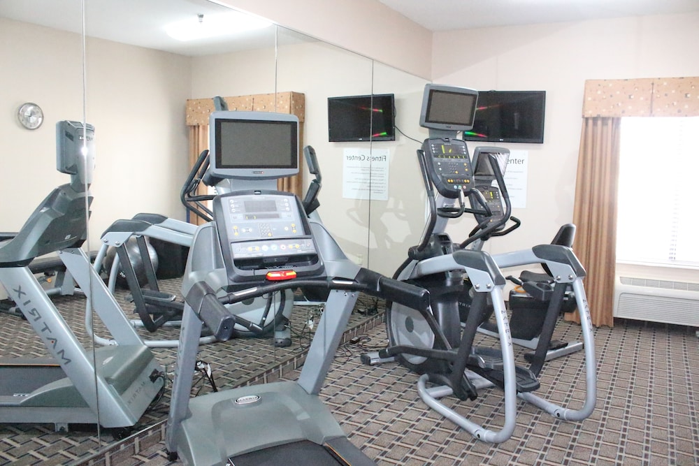Holiday Inn Express Kansas City Liberty by IHG - photo 35