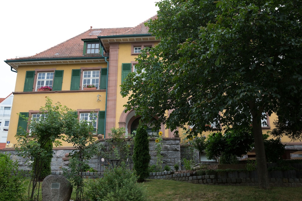 Gasthof zur Rose — hotel in Weinheim