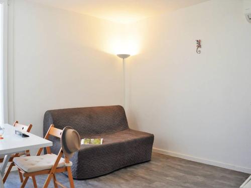 Appartement le Lavandou 1 pièce 3 Personnes FR 1 251 167 — 4-Star Luxury Hotel in Le Lavandou, France