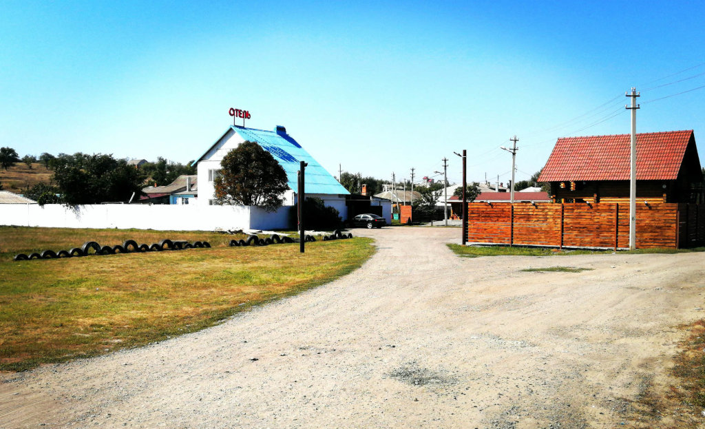 Belyij Dom Na Trasse M4 Don Hotel — hotel in Krasnyy Sulin