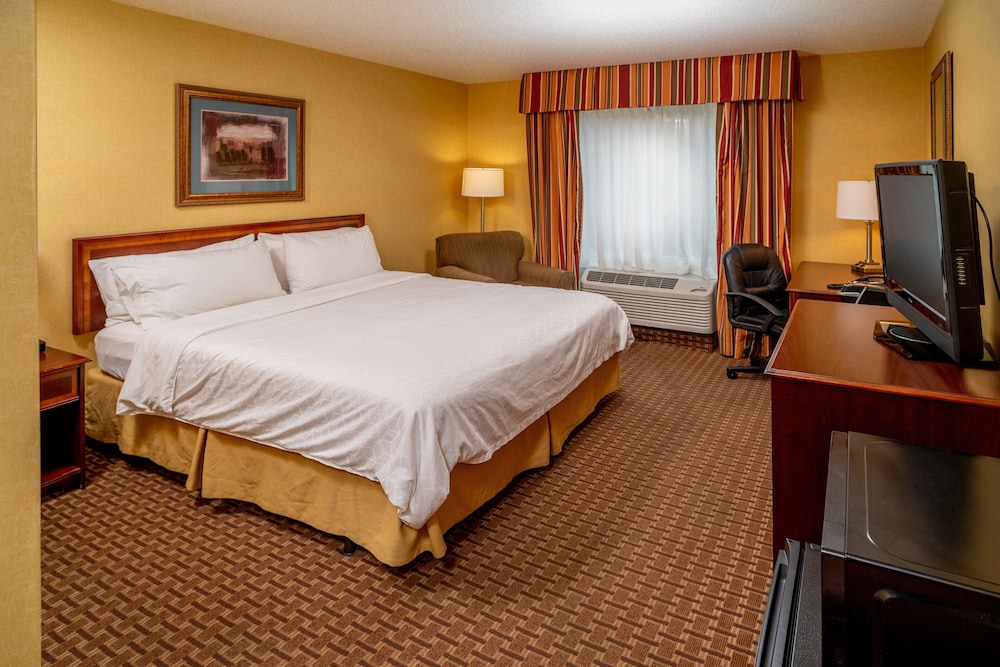 Holiday Inn Express Hotel & Suites Hazard by IHG - photo 20