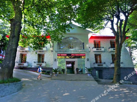 Lushanfeilashi in Luyang, People's Republic of China