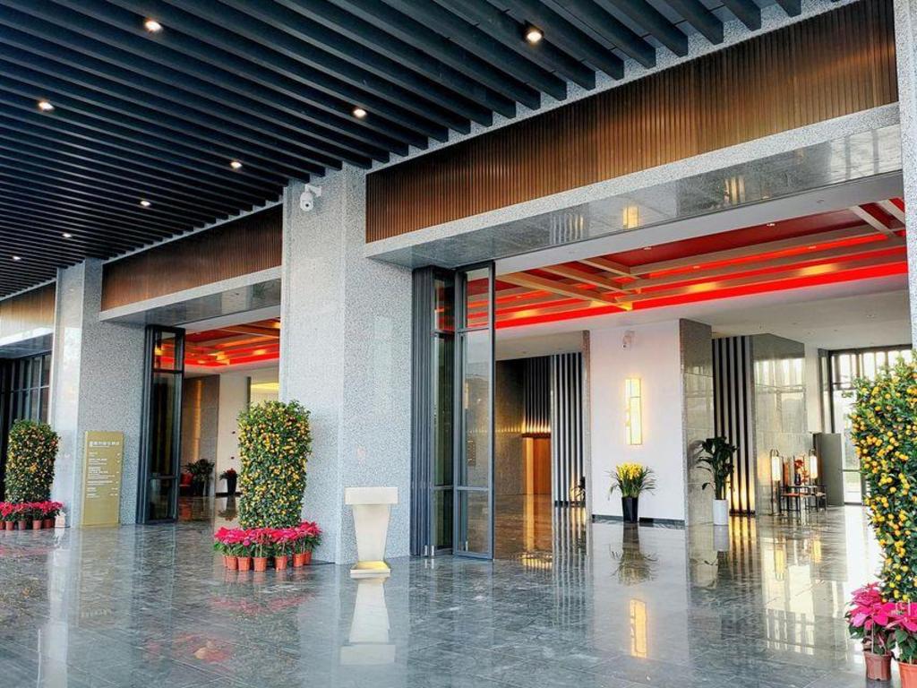 Rezen Hotel Eastern Aoyue in Basuo, People's Republic of China