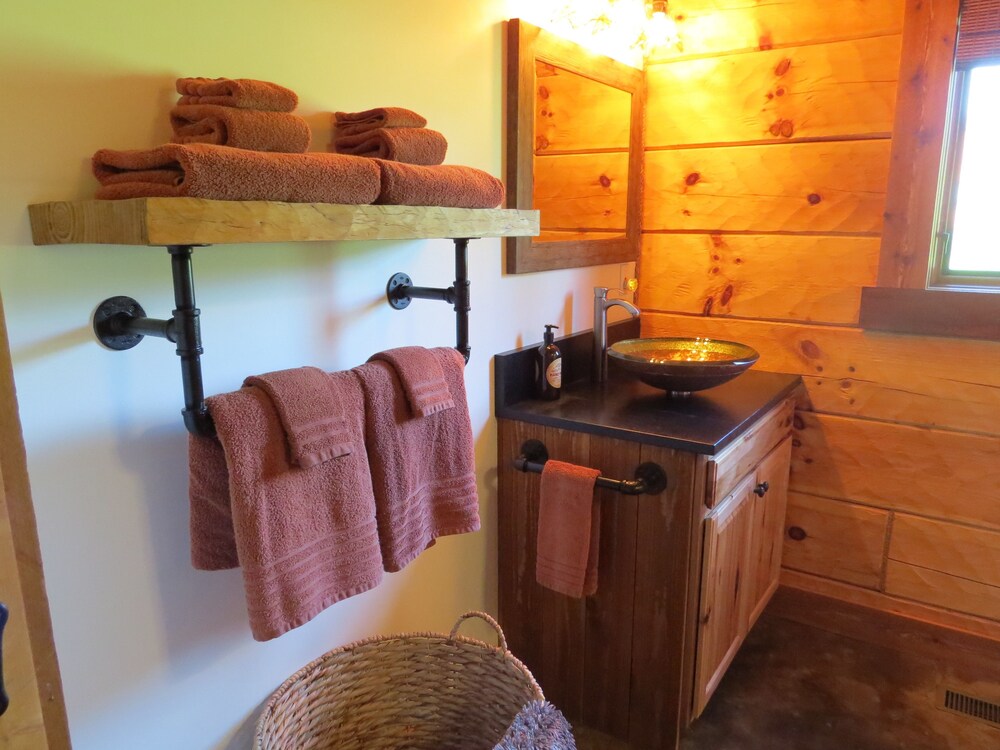 Southern Comfort Lakeside Cabin Resort - photo 43