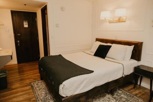 The Brooks Hotel - photo 73
