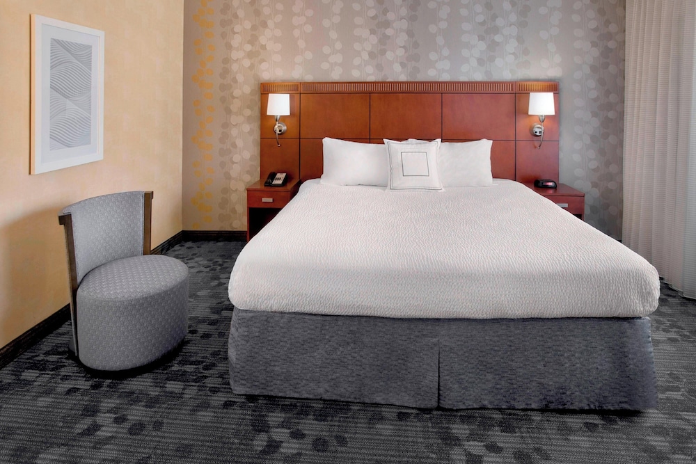 Courtyard By Marriott Hartford Windsor Airport - photo 3