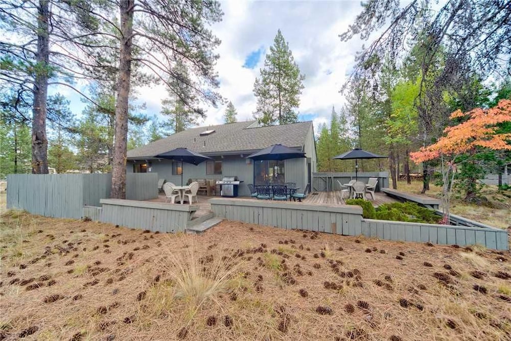 Cultus Lane 12 - last minute hotel in Bend