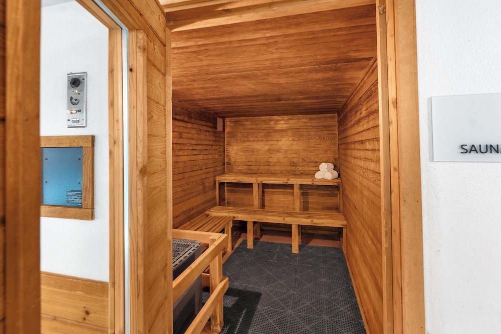 Holiday Inn Express & Suites Hayward by IHG - photo 55