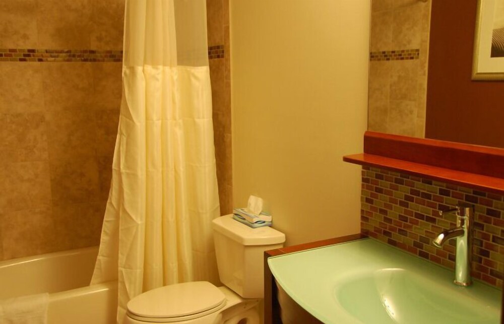 Smithtown Inn - photo 13