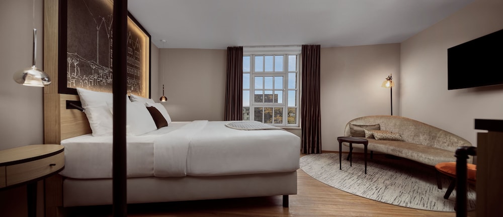 Wasserturm Hotel Cologne Curio Collection by Hilton — Koeln — photo 5
