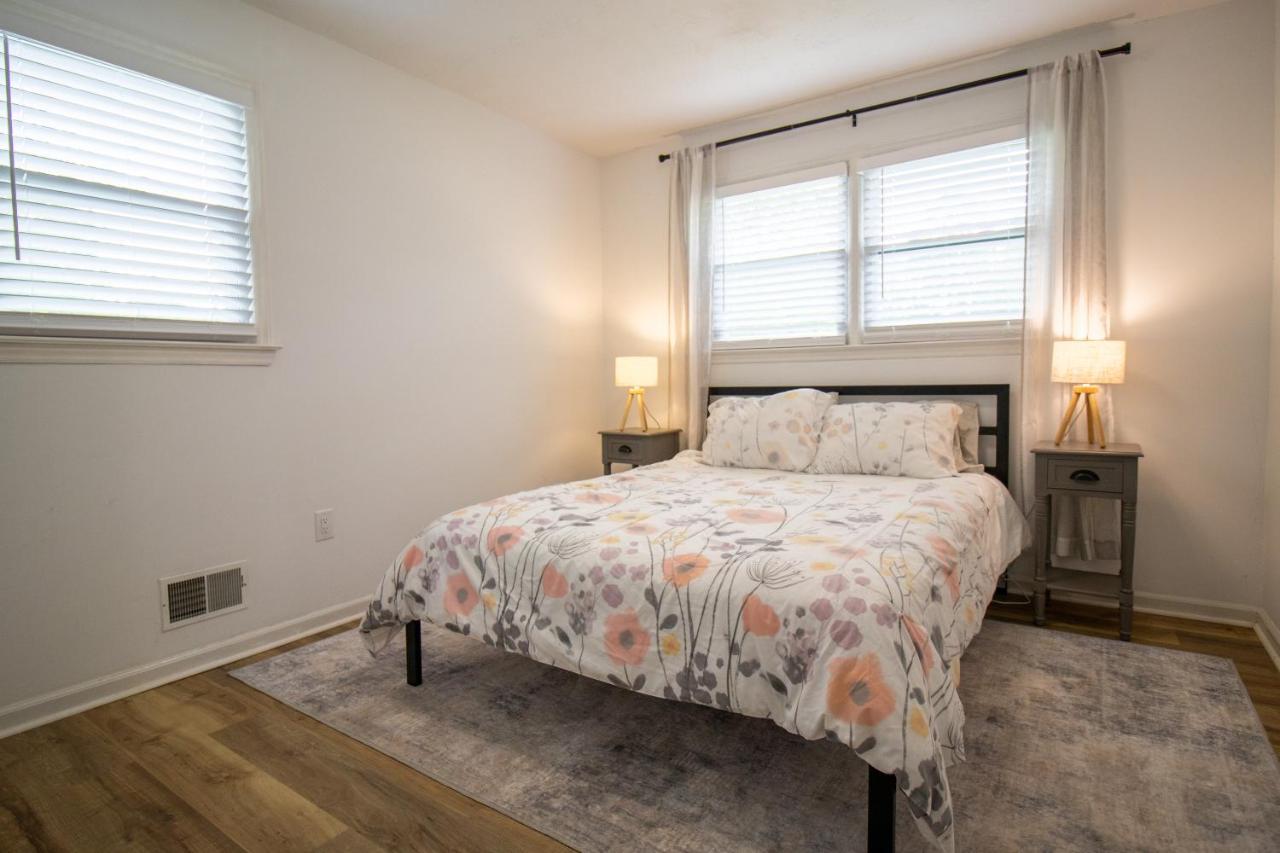 Home Away in Taylors by Brick and Home — 4-Star Luxury Hotel in Taylors, United States