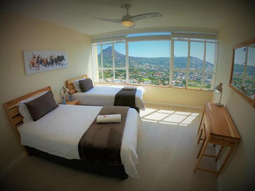 Disa Park 17th Floor Apartment with City Views