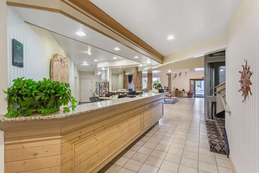 Quality Suites Moab near Arches National Park - photo 4