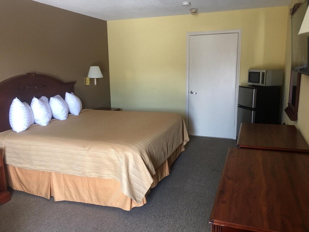 Loyalty Inn Hawkinsville - photo 6