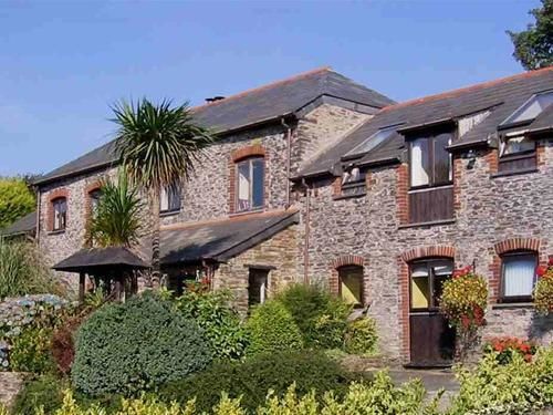 Penvith Barns — 4-Star Luxury Hotel in Looe, United Kingdom